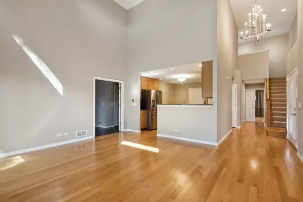 Libertyville, IL 60048,141 Finstad DR