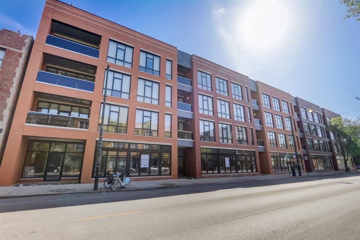 Chicago, IL 60647,3105 N Milwaukee AVE