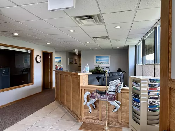Mchenry, IL 60050,5306 W Elm ST