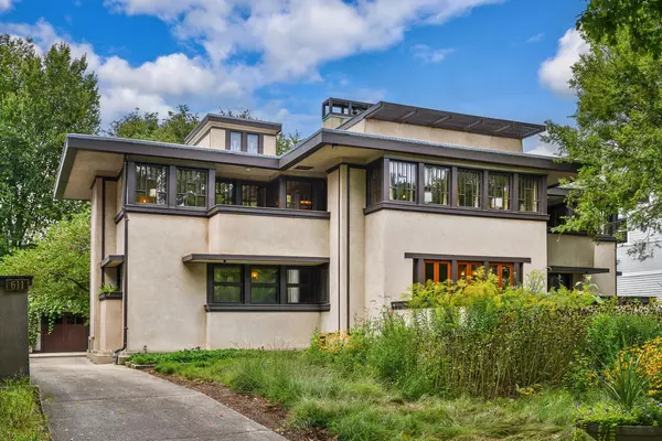 Oak Park, IL 60302,611 N Kenilworth AVE