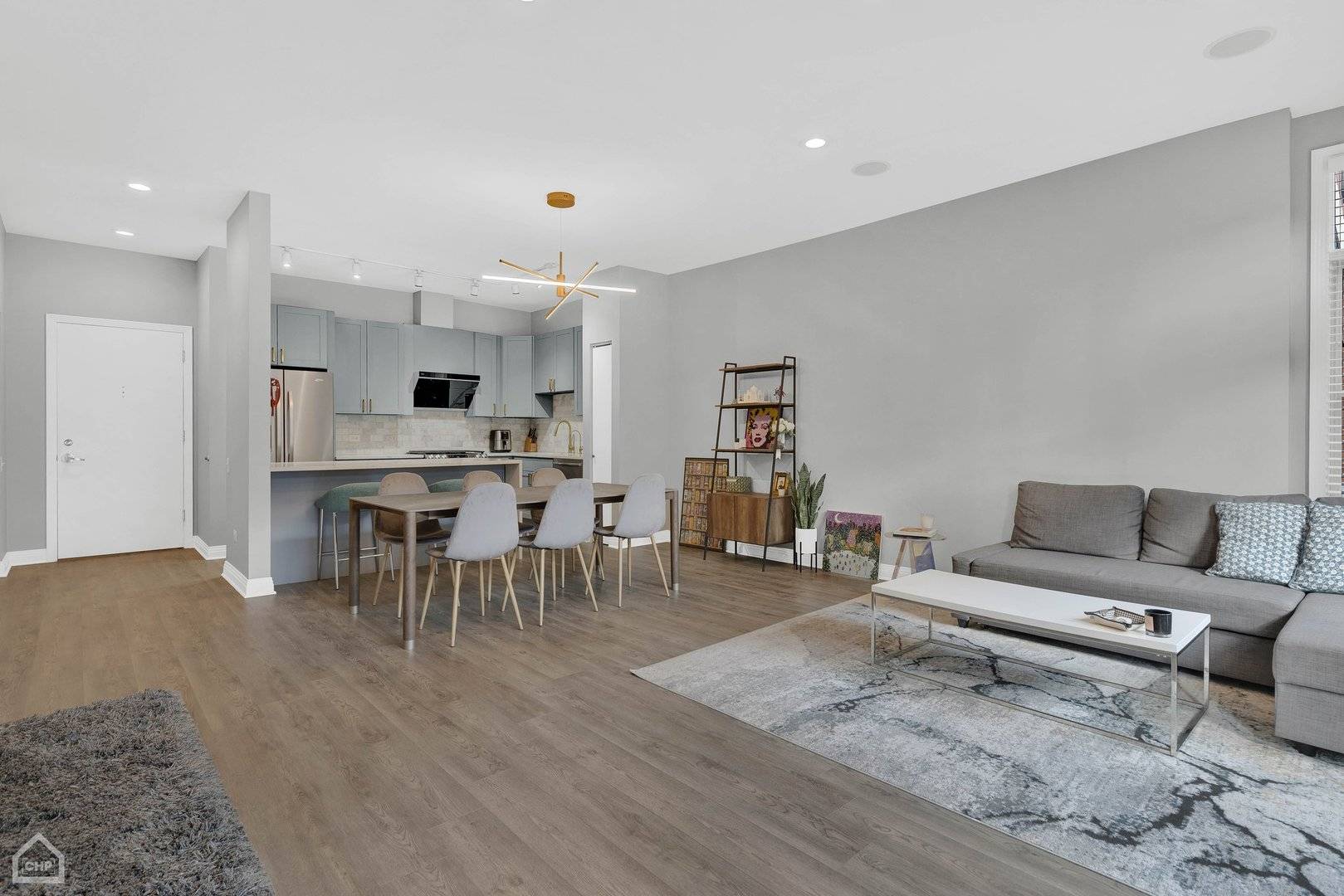 Chicago, IL 60661,560 W FULTON ST #306