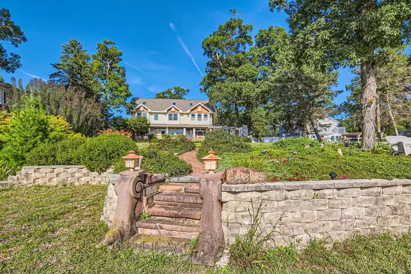 Lake Villa, IL 60046,34885 N Lake Shore DR SW