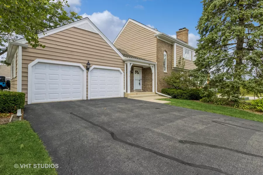 1548 Shire CIR #113, Inverness, IL 60067