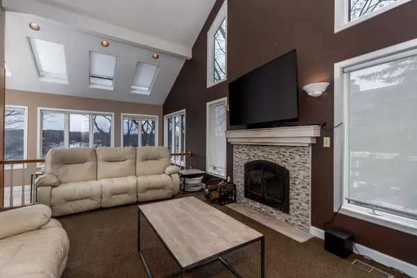 Varna, IL 61375,1122 Windy Hill CT