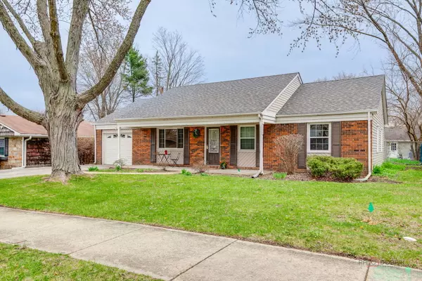 899 Bernard DR, Buffalo Grove, IL 60089
