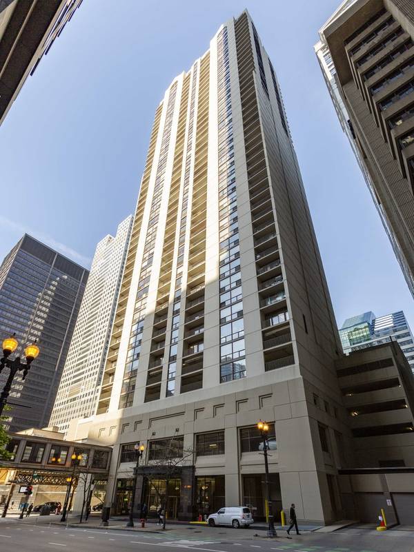 200 N DEARBORN ST #3506, Chicago, IL 60601