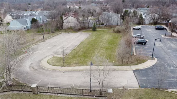 1188 E Algonquin RD, Algonquin, IL 60102