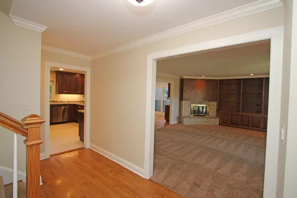 Lake Zurich, IL 60047,65 Miller RD