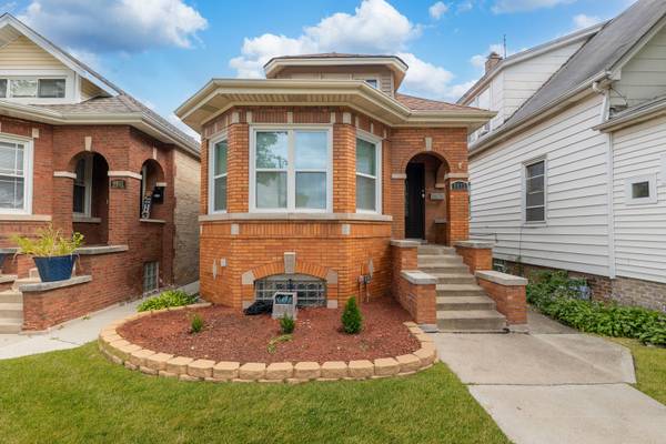 9813 S Aberdeen ST, Chicago, IL 60643