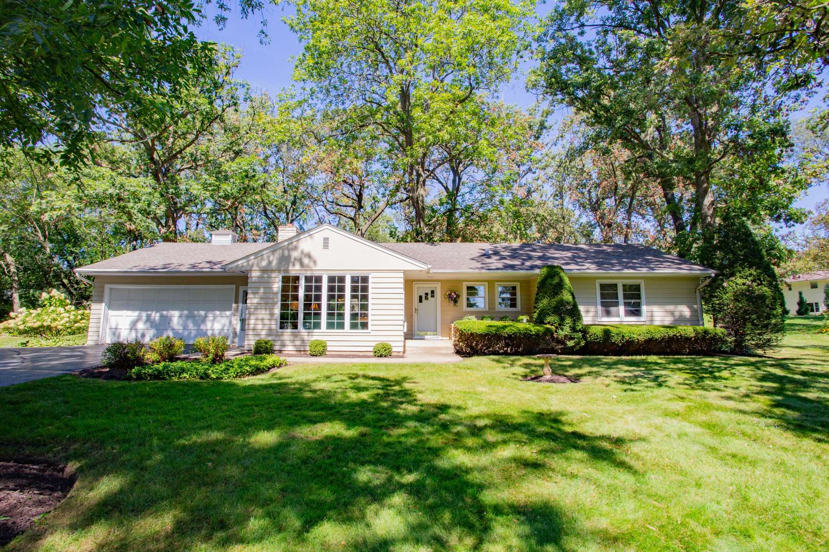 6512 Field CT, Crystal Lake, IL 60012
