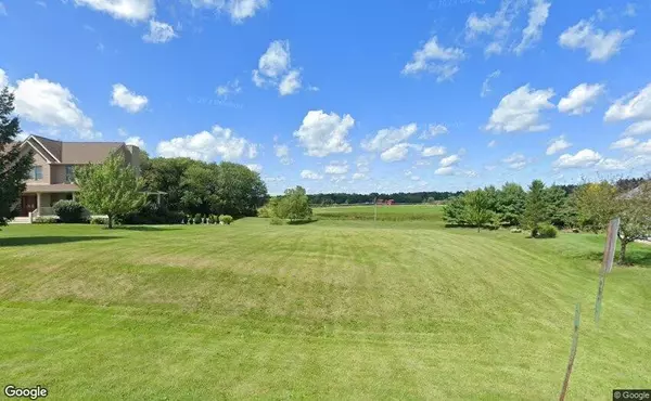 4005 Crabapple LN, Wonder Lake, IL 60097