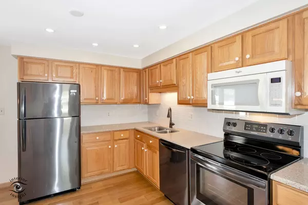 Bradley, IL 60915,1008 Mallard DR