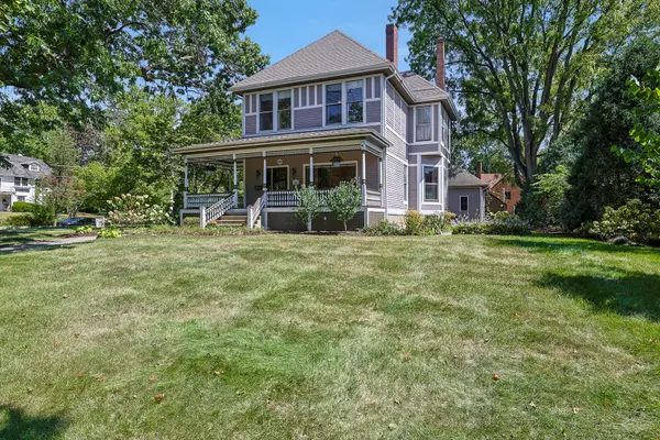Elgin, IL 60120,1045 N Spring ST