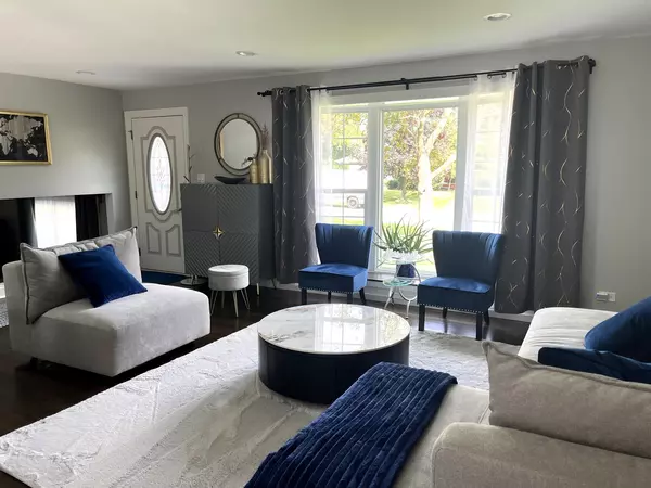 Burr Ridge, IL 60527,16W311 93rd PL