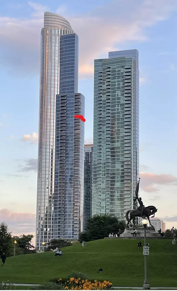 Chicago, IL 60605,1211 S Prairie AVE #3906