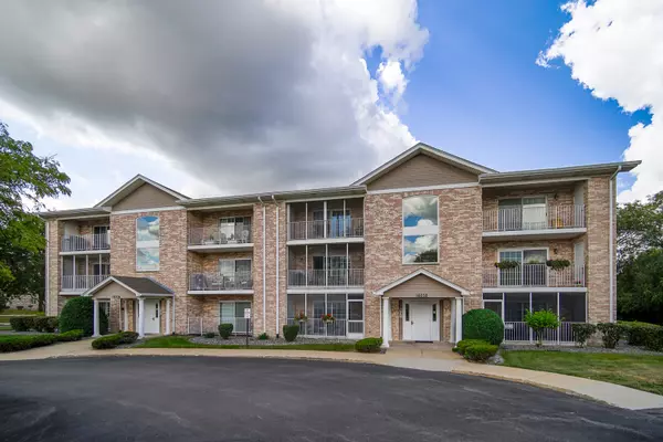 Orland Park, IL 60462,16032 Crystal Creek DR #3A