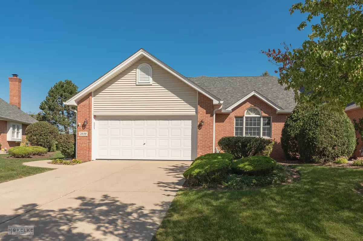 Woodridge, IL 60517,2030 Clover LN