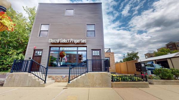 4941 Main ST #2F, Downers Grove, IL 60515