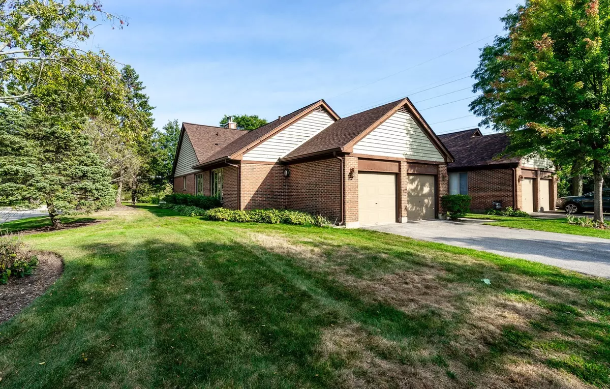 Northbrook, IL 60062,1703 Koehling RD
