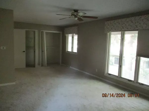 Waukegan, IL 60085,2130 Alta Vista DR