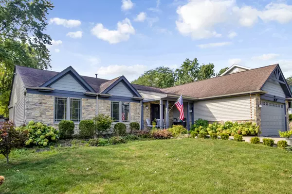 Lake Zurich, IL 60047,477 Grand AVE