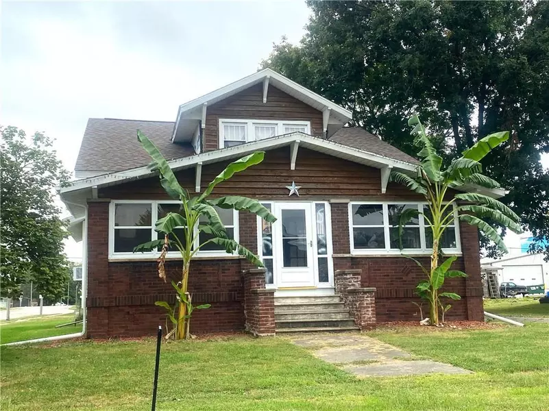 214 N Walnut ST, Assumption, IL 62510