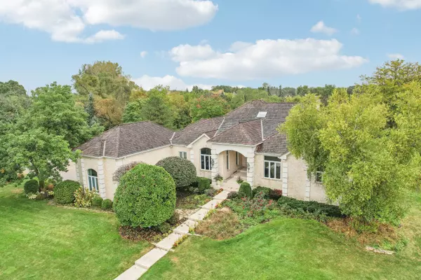 Libertyville, IL 60048,5313 W River Bend DR