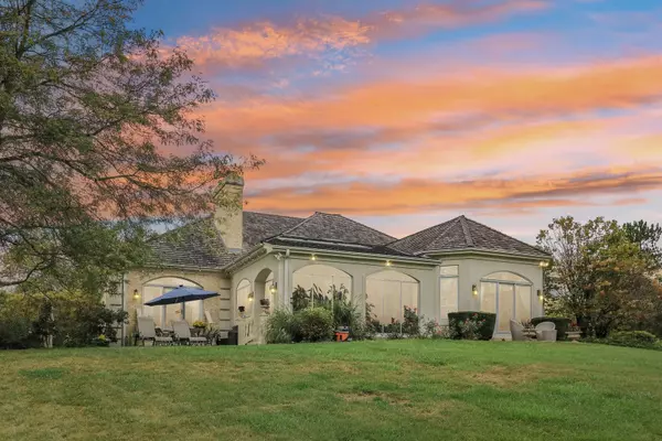 Libertyville, IL 60048,5313 W River Bend DR