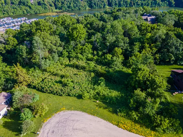 Galena, IL 61036,2 Waterford DR