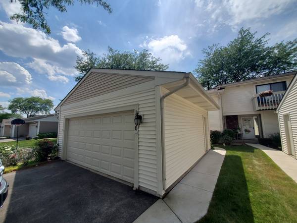 1046 Cumberland CT, Vernon Hills, IL 60061