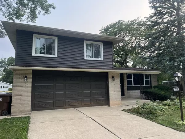 Glenwood, IL 60425,1138 W Iowa ST
