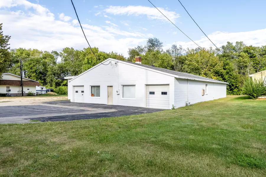 402 E Il Route 64, Mount Morris, IL 61054