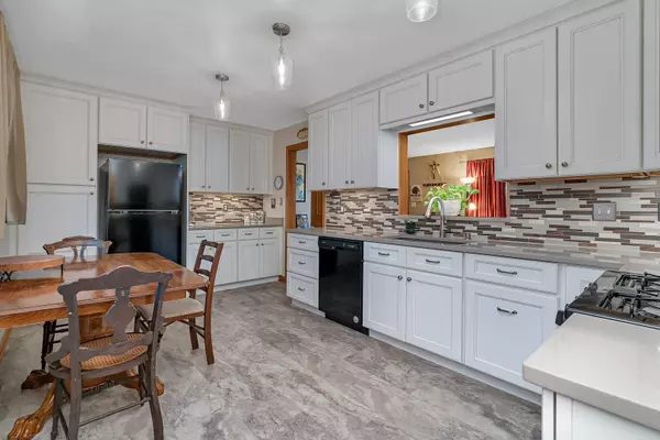 Morris, IL 60450,1320 Butler ST