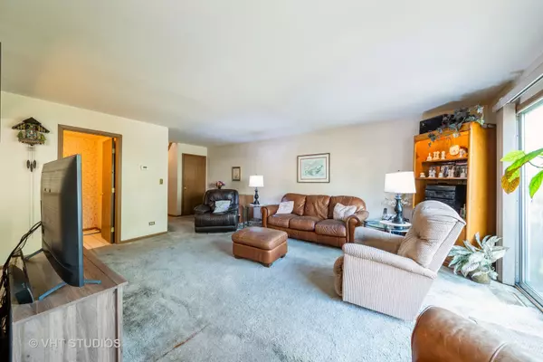 Bloomingdale, IL 60108,307 Dawn CT #A