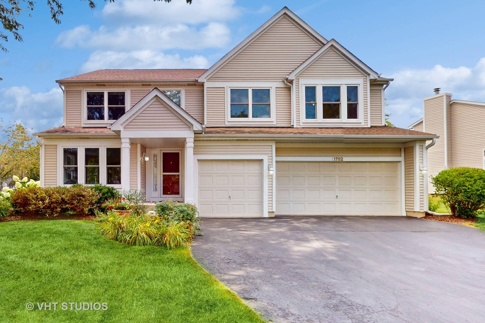 Crystal Lake, IL 60014,1782 Nashville LN