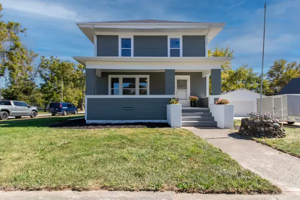 201 S Main ST, Arrowsmith, IL 61722
