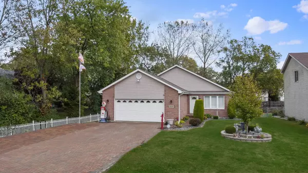 3439 S State ST, Crete, IL 60417