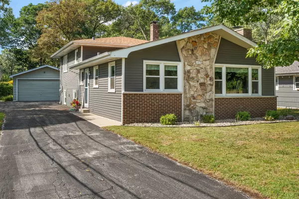 Lansing, IL 60438,18120 Paxton AVE