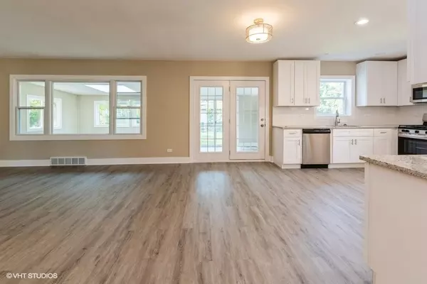 Flossmoor, IL 60422,Address not disclosed