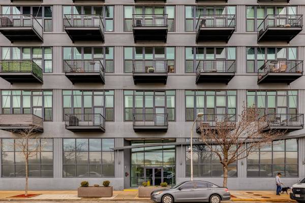 1224 W Van Buren ST #702, Chicago, IL 60607