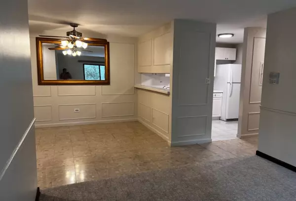 Bensenville, IL 60106,258 George ST #C