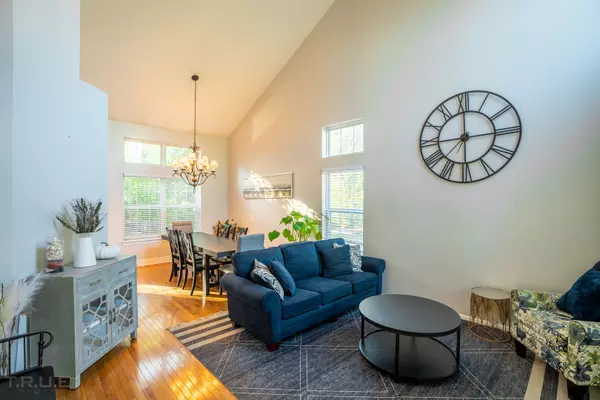 Bolingbrook, IL 60440,154 N Lindsey LN