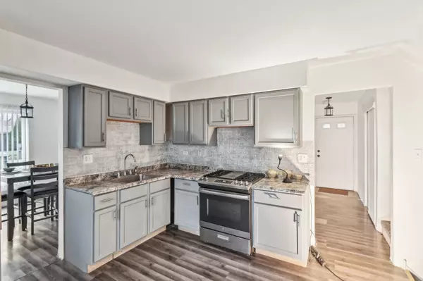 Harvey, IL 60426,2209 W 157th PL