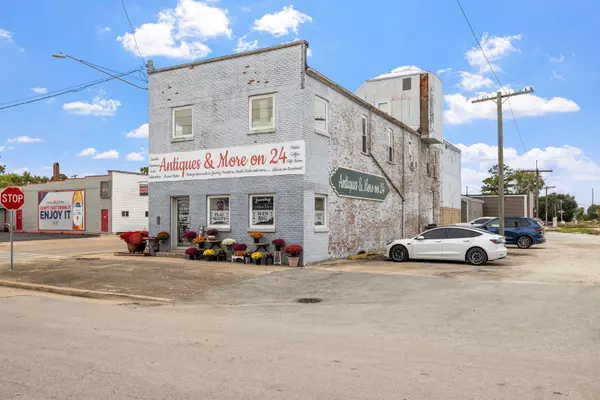 Gilman, IL 60938,126 S Main ST