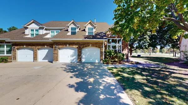 459 Banyan Tree LN, Buffalo Grove, IL 60089