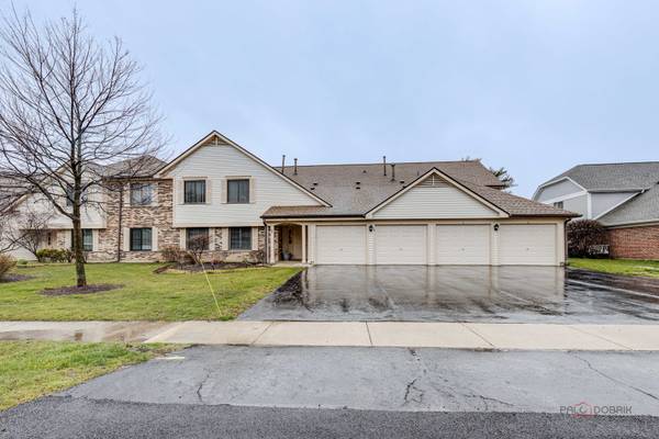 530 CUMBERLAND TRL #D, Roselle, IL 60172