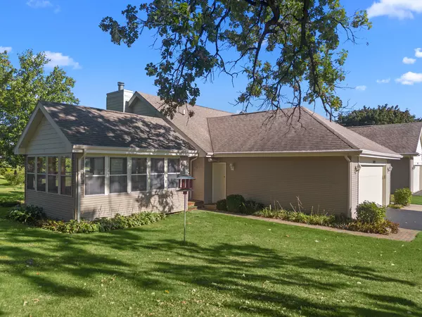 Rockton, IL 61072,207-209 Kirkstone PL