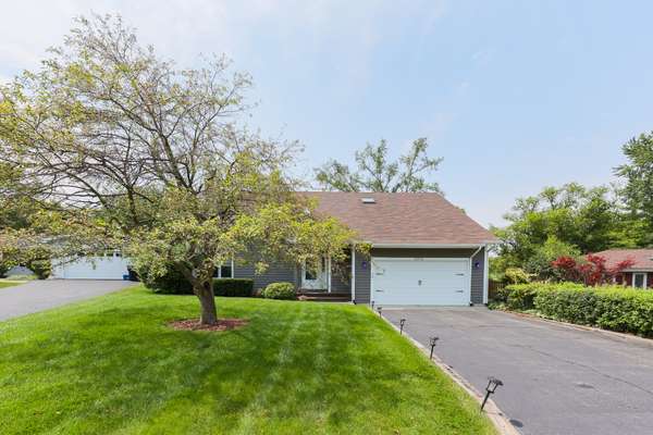 28750 N Madison AVE, Wauconda, IL 60084