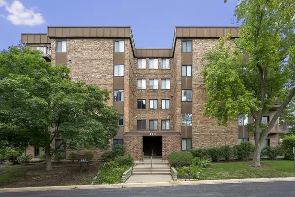 420 Walnut Creek LN #3406, Lisle, IL 60532