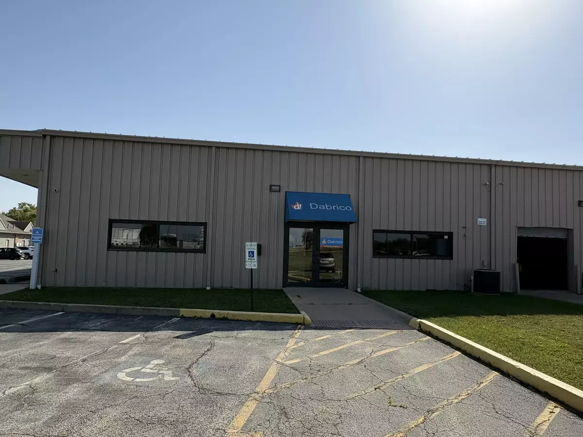 Bradley, IL 60915,521 E North ST #521